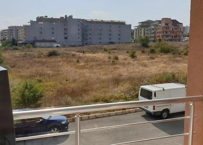 Pearl Sunshine Appartments Lägenhet Primorsko